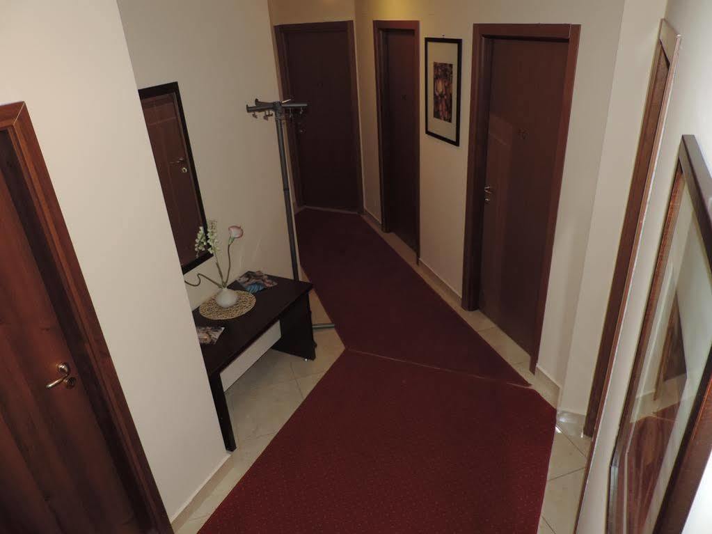 Monte Carlo Palace Rooms Bukarest Exterior foto